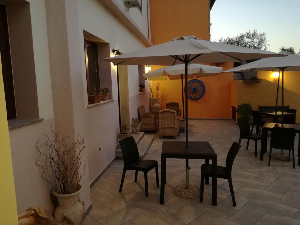 Da Sarah Hotel Muravera Exterior photo